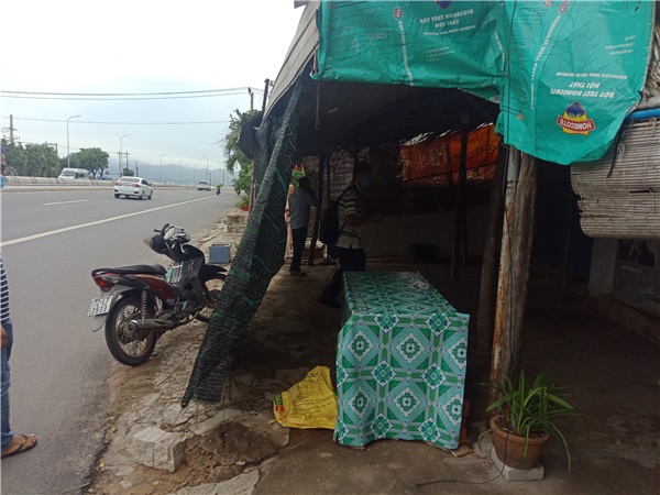 Hồ sơ điều tra - Truy bắt hai đối tượng mua chịu không được đâm thương tích người đàn ông bán gà