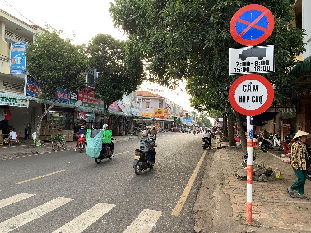 Dân sinh - Bà Rịa -Vũng Tàu: Kiên quyết 'xóa' tình trạng lấn chiếm lòng đường ở chợ Ngãi Giao (Hình 4).