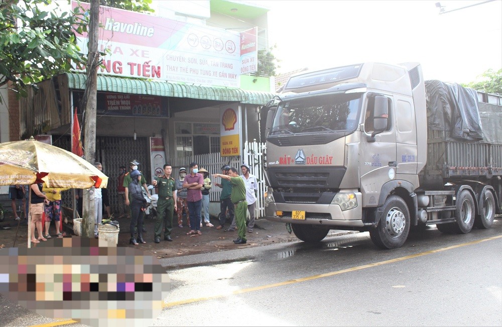 An ninh - Hình sự - Bà Rịa-Vũng Tàu: Điều tra vụ người phụ nữ bị xe đầu kéo tông tử vong