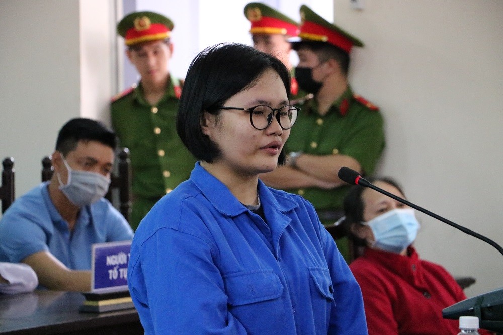 Hồ sơ điều tra - Đề nghị tử hình nữ sinh đầu độc cha ruột bằng xyanua ở Bà Rịa-Vũng Tàu