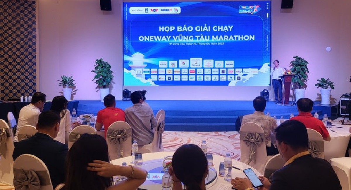 Thể thao - Giải chạy OneWay Vũng Tàu Marathon thu hút hơn 5.000 người tham gia