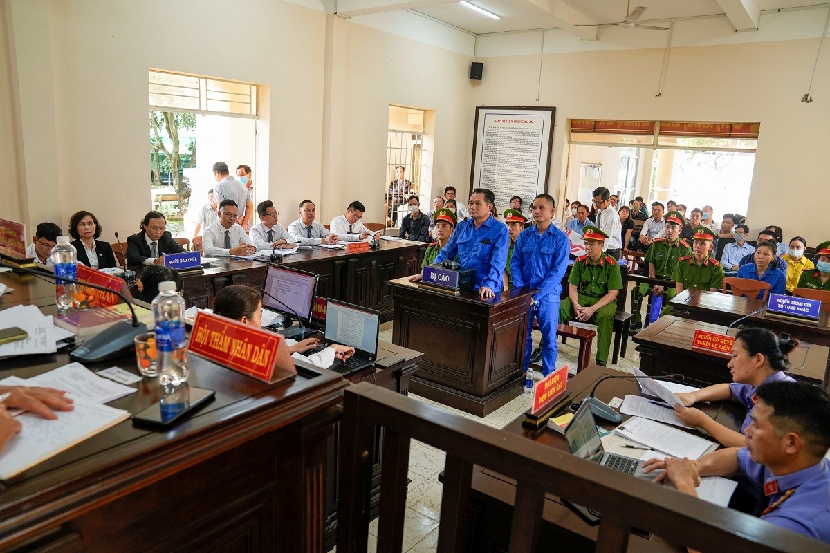 Hồ sơ điều tra - Vì sao hoãn phiên xử vụ án cha con đại gia Thiện “Soi” cho vay lãi nặng và rửa tiền?