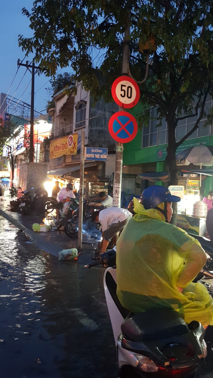 Tin nhanh - 'Siêu máy bơm' ngừng hoạt động, đường 'chuyên ngập' vẫn khô ráo  (Hình 10).