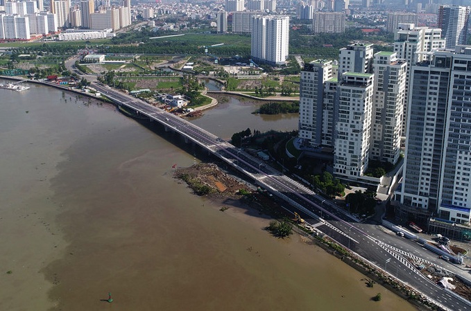 Tin nhanh - Cãi nhau với vợ, người đàn ông nhảy cầu mất tích