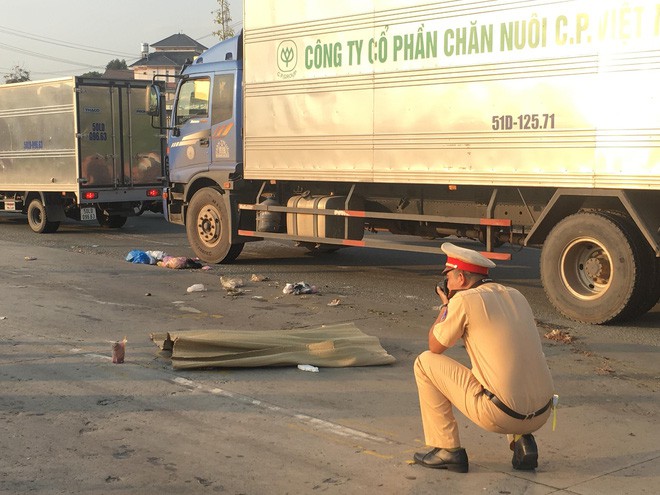 Tin nhanh - Điều tra vụ người đàn ông tử vong trên cao tốc, nghi bị ô tô cán rồi bỏ chạy (Hình 2).