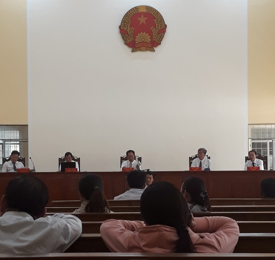 Tham ô tài sản, nguyên Trưởng phòng LĐ-TB&XH huyện hầu tòa