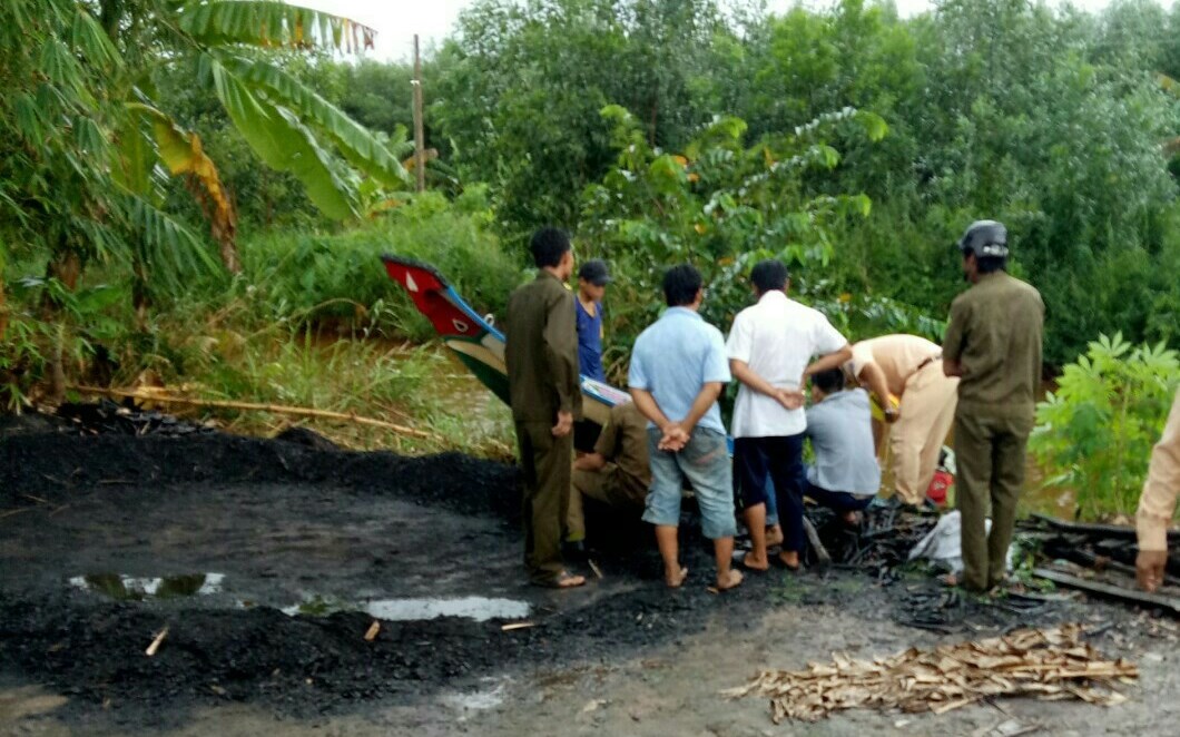 Tin nhanh - Cà Mau: Điều tra vụ tai nạn giao thông đường thủy khiến 1 người tử vong