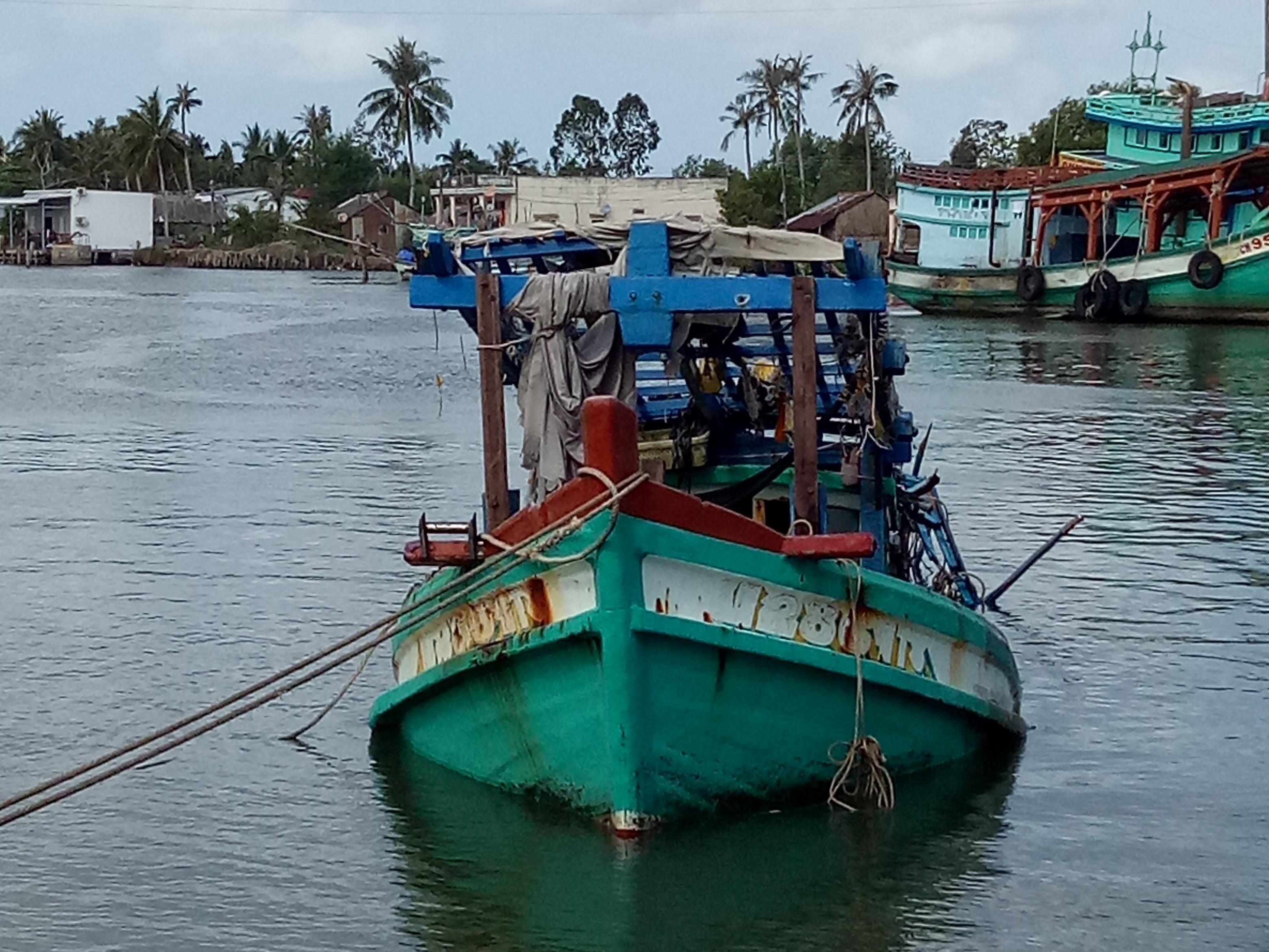 Tin nhanh - Truy tìm nguyên nhân tàu cá bị chìm, 3 thuyền viên tử vong trên biển Cà Mau