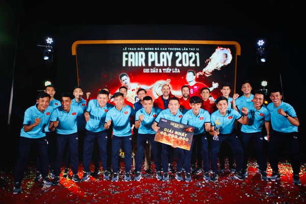 Bóng đá Việt Nam - ĐT futsal Việt Nam đăng quang Fair Play 2021