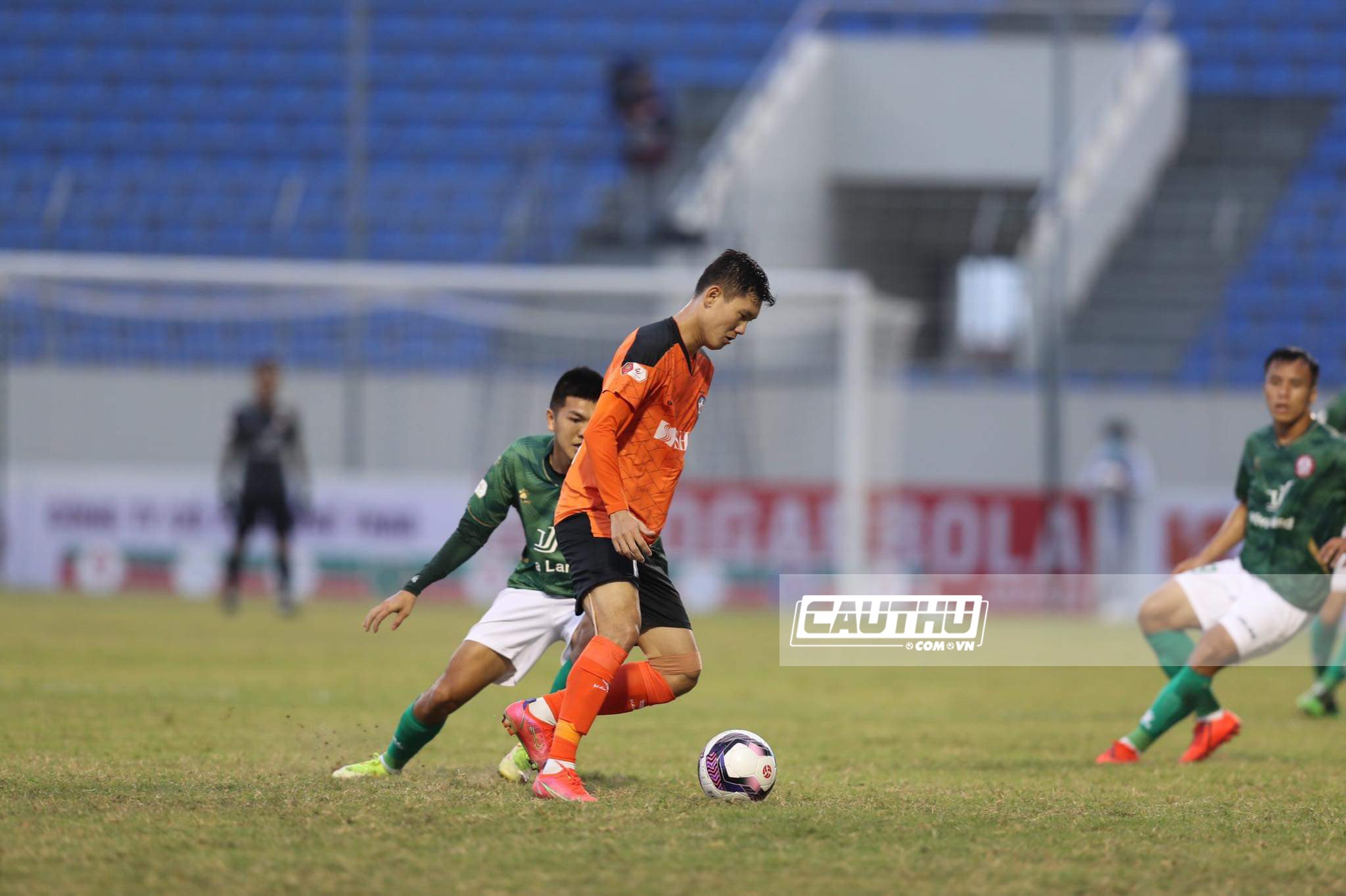 Bóng đá Việt Nam - Đà Nẵng 0-0 TP.HCM: Thanh Thắng tỏa sáng đem về 1 điểm cho đội khách