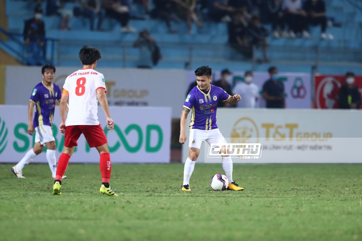 Bóng đá Việt Nam - Tuấn Hải lập cú đúp, Việt Anh ghi siêu phẩm như Beckham, Hà Nội thắng đậm CAND (Hình 2).