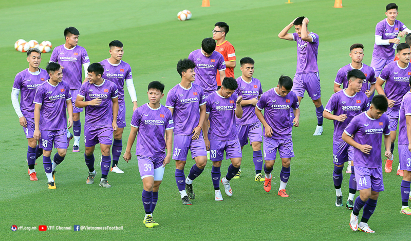 B&oacute;ng đ&aacute; Việt Nam - U23 Việt Nam tập buổi đầu ti&ecirc;n tại SVĐ Việt Tr&igrave; (Ph&uacute; Thọ) (H&igrave;nh 3).