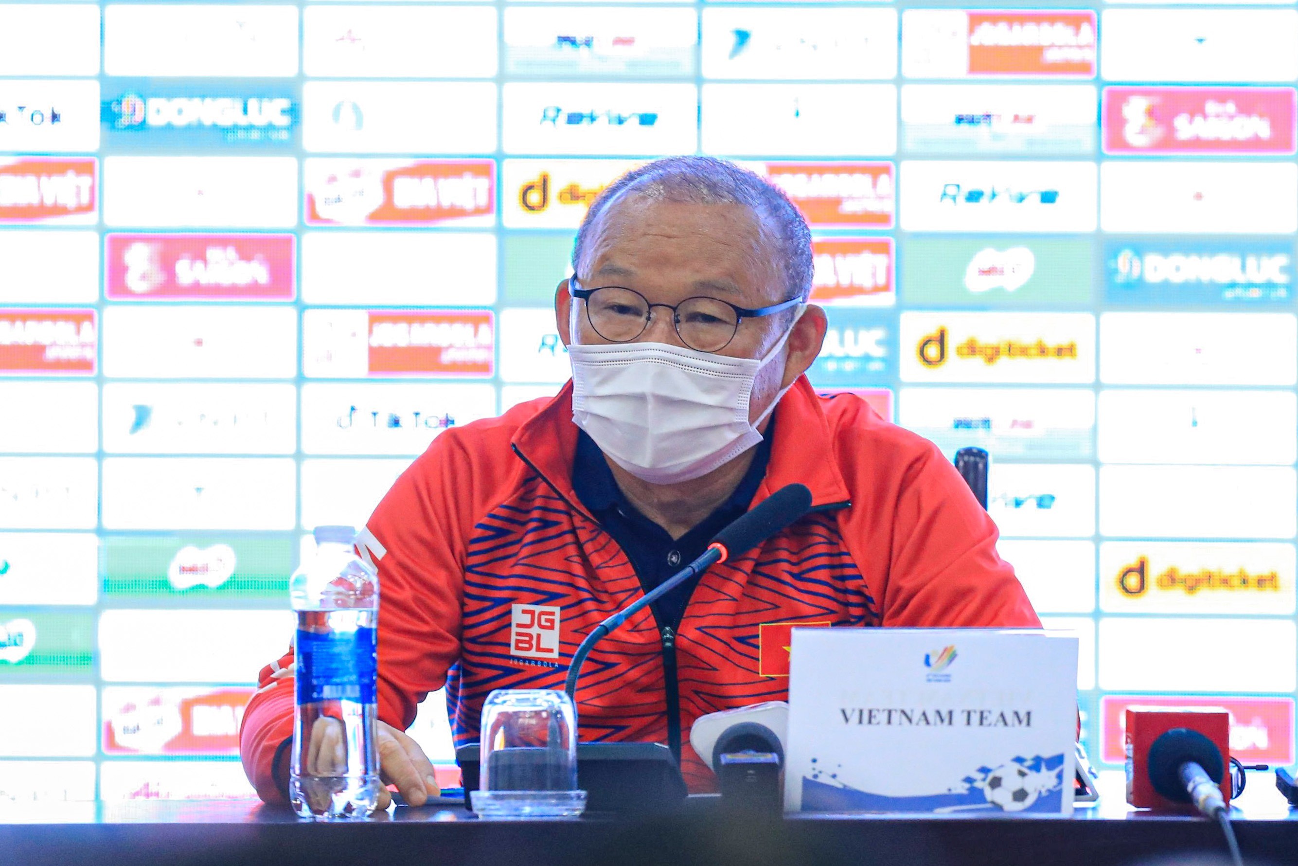 Bóng đá Việt Nam - HLV Park Hang Seo: 'U23 Việt Nam thua Thái Lan là chuyện ở quá khứ'