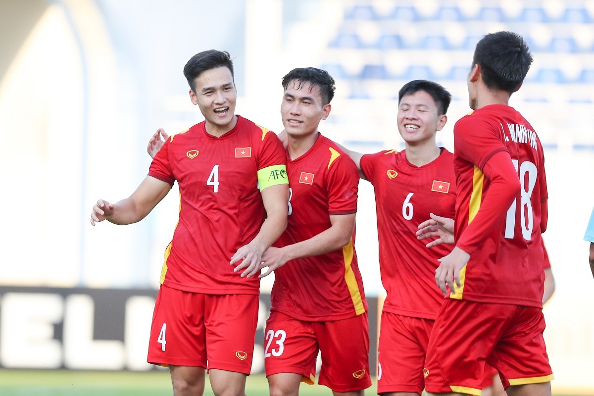 Bóng đá Việt Nam - V.League - 'chiếc áo quá khổ' của các tuyển thủ U23 Việt Nam