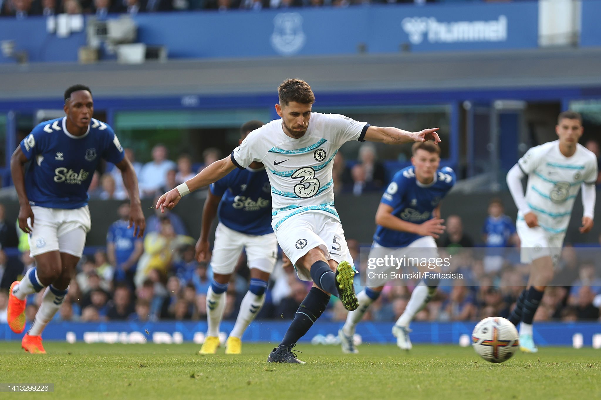 Bóng đá Anh - Jorginho 'nhảy chân sáo' giúp Chelsea thắng nhọc Everton