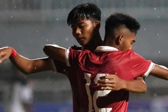 Bóng đá Việt Nam - Indonesia cấm khán giả tại vòng loại U17 châu Á sau thảm kịch khiến 182 người thiệt mạng