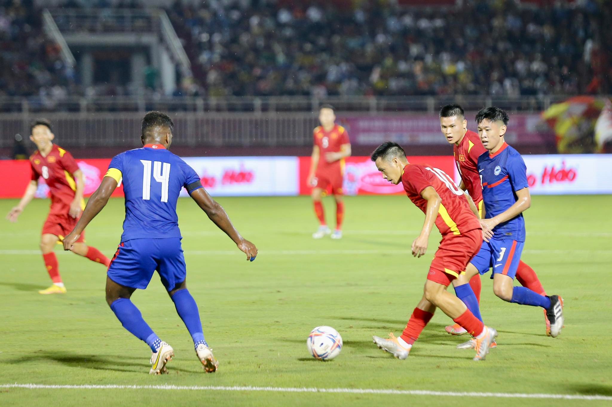 Bóng đá Việt Nam - ĐT Singapore tại AFF Cup 2022: “Sư tử non” dưới bóng chính mình