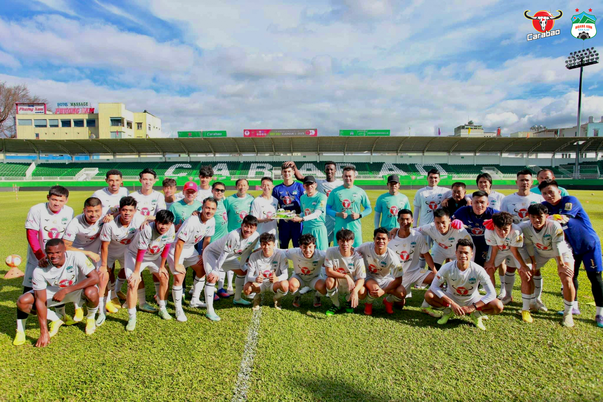 Bóng đá Việt Nam - HAGL tại V.League 2023: Phố núi mùa vắng sao (Hình 3).