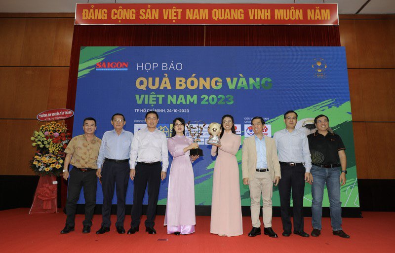 Bóng đá Việt Nam - Hoàng Đức, Quang Hải được đề cử Quả Bóng Vàng Việt Nam 2023