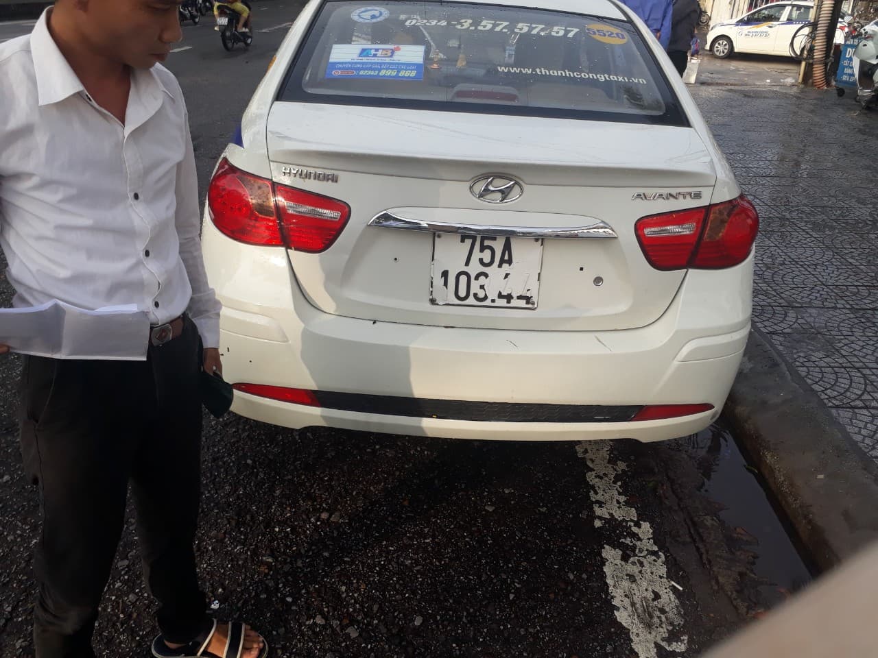 Dân sinh - Lộ chiêu né camera giám sát của cánh tài xế taxi ở Huế (Hình 5).