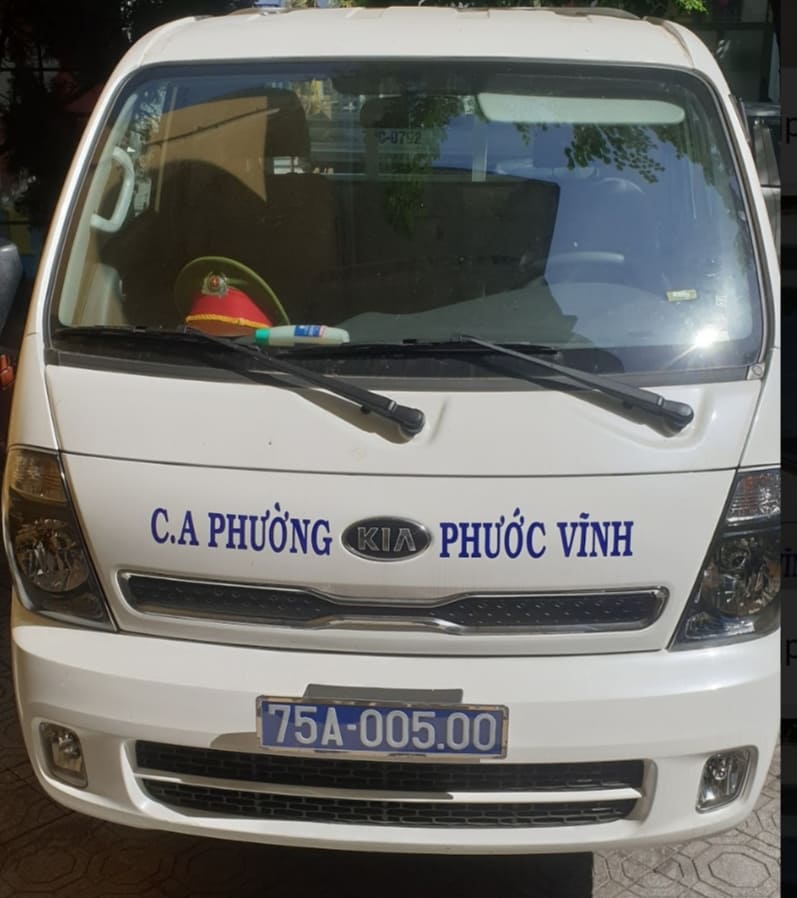 Pháp luật - Vì sao nhiều xe công an phường ở Huế không có tem kiểm định?