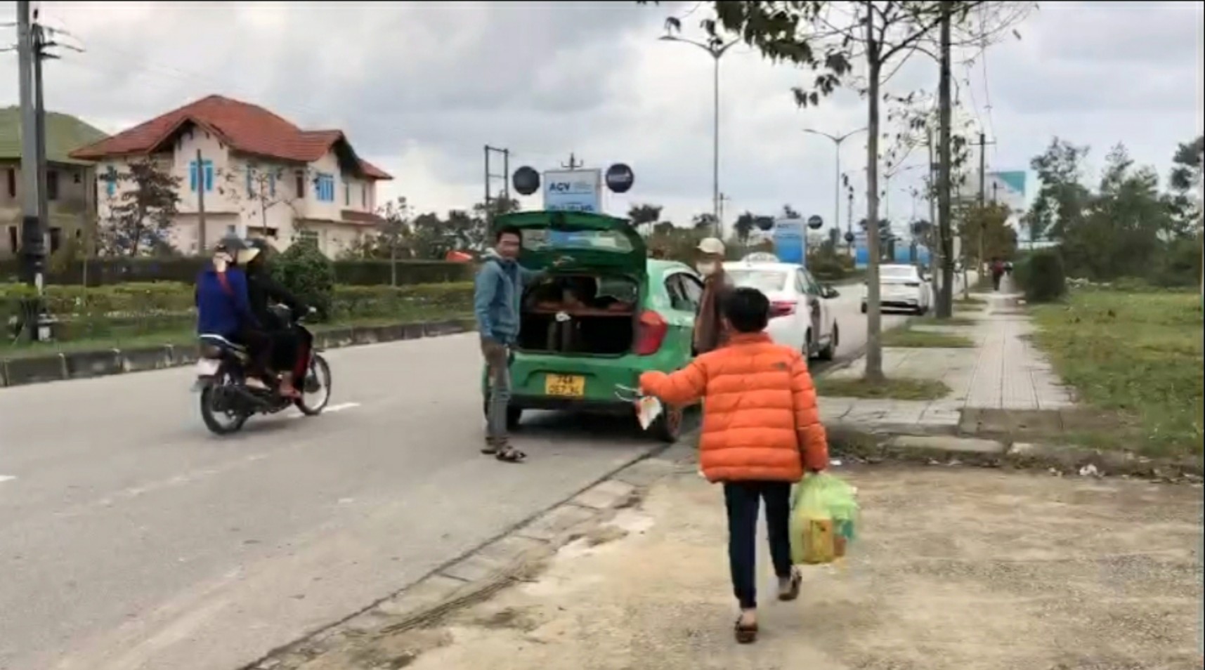 An ninh - Hình sự - Vụ tham ô ở sân bay Phú Bài: Một kẻ có dấu hiệu tẩu tán tài sản