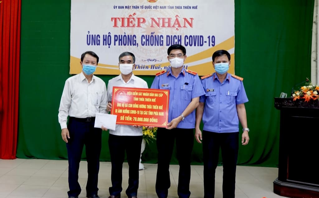 Dân sinh - Sự tiếp sức thầm lặng trong trận chiến chống dịch Covid-19 