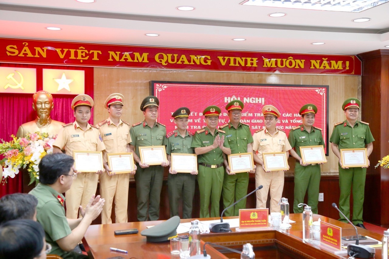 An ninh - Hình sự - Thừa Thiên-Huế: Trung bình 1 ngày CSGT phát hiện hơn 30 “ma men' (Hình 2).