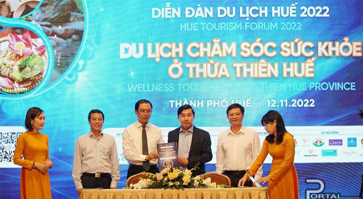 Văn hoá - Cái “bắt tay” đầy tiềm năng giữa ngành du lịch và y tế Thừa Thiên-Huế