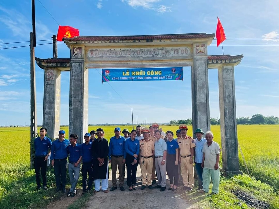 Dân sinh - Lan toả hình ảnh CSGT Huế nhân văn từ những điều nhỏ nhất (Hình 2).