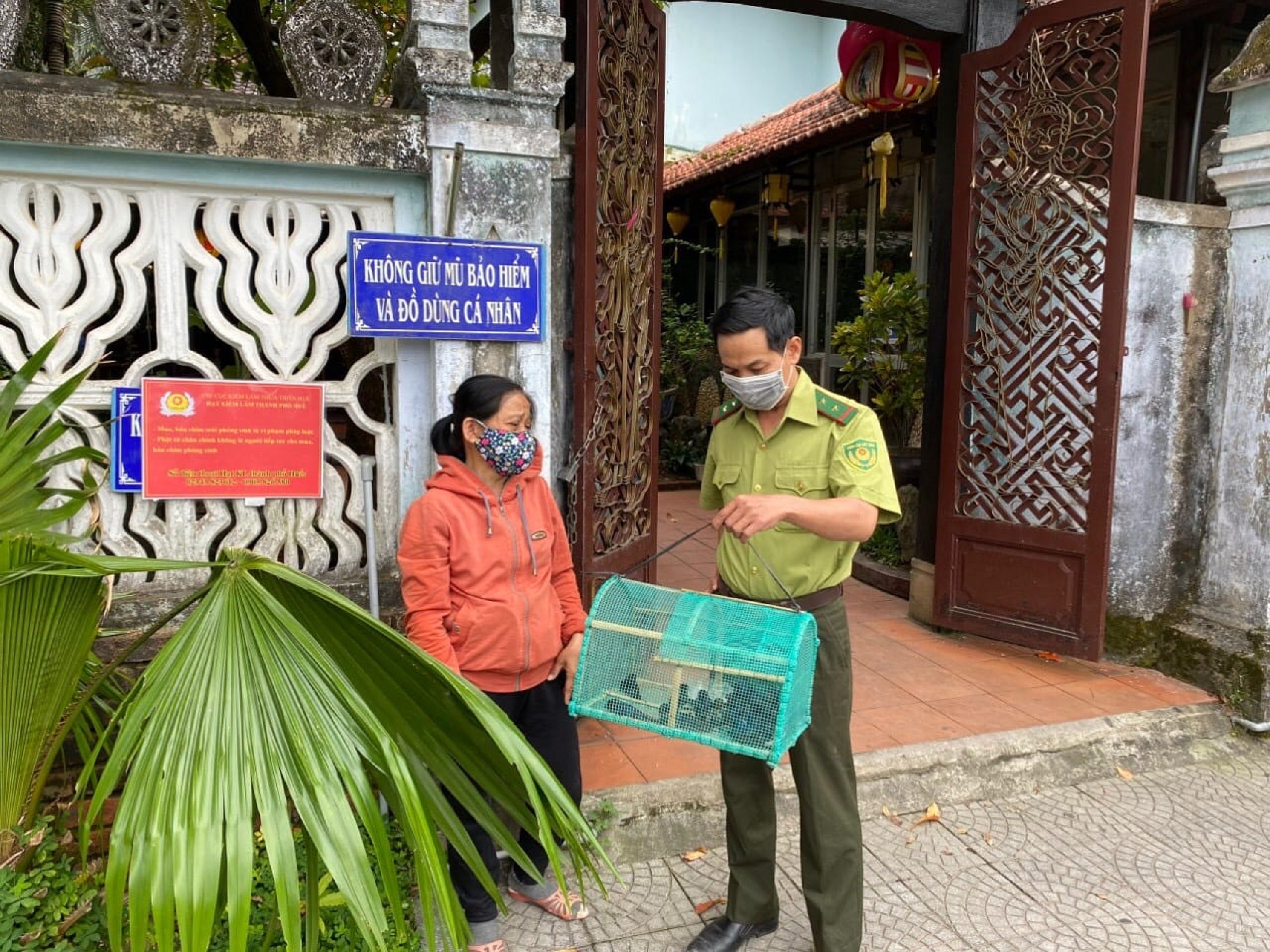 Dân sinh - Thừa Thiên-Huế cấm bán chim trời để phóng sinh trước cửa chùa