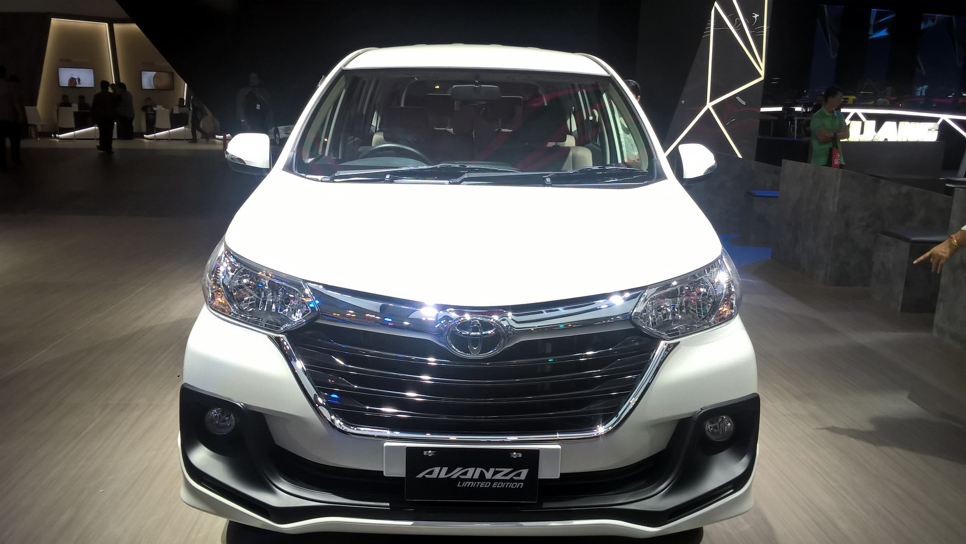 Xe++ - Toyota Avanza Limited Edition 'mượn' động cơ từ Vios (Hình 2).