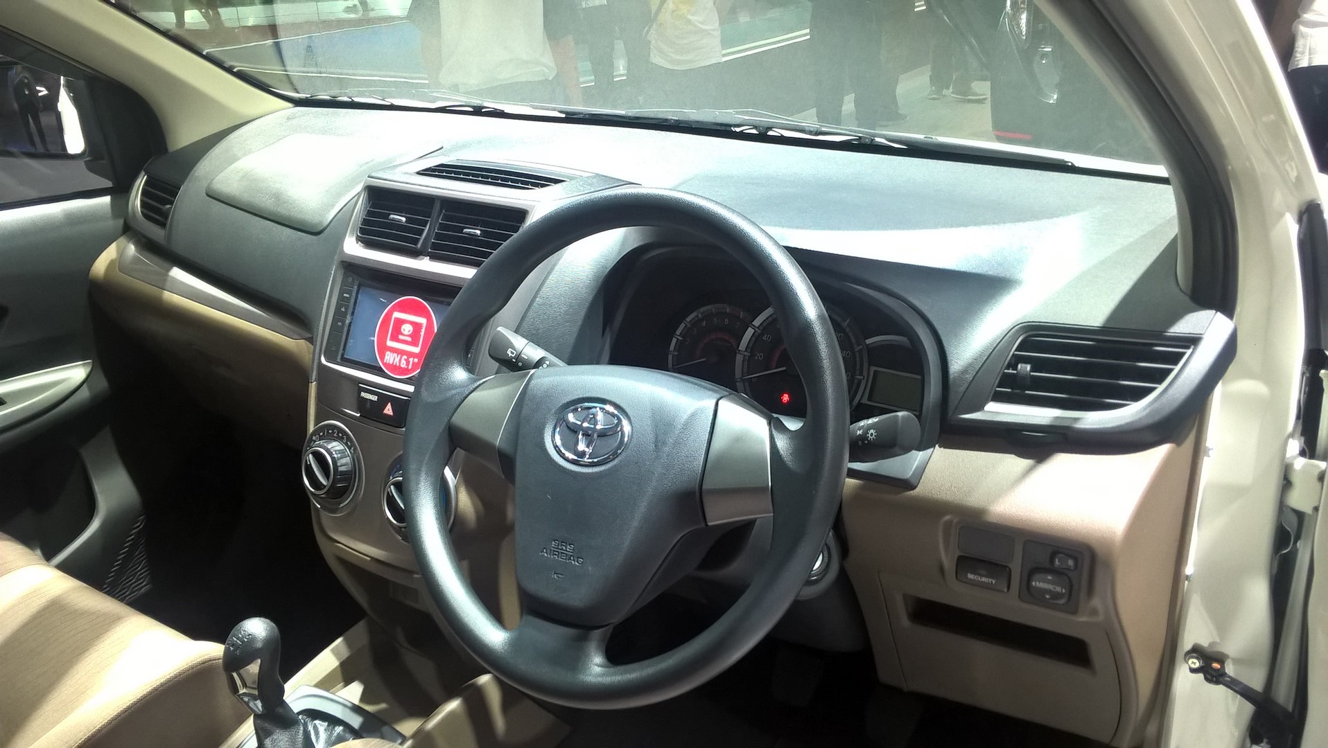 Xe++ - Toyota Avanza Limited Edition 'mượn' động cơ từ Vios (Hình 4).