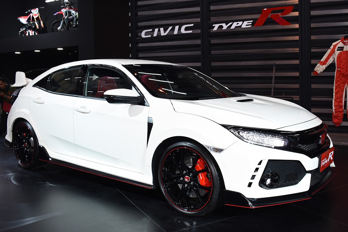 Xe++ - Honda Civic Type R 2018 tại Indonesia đắt gấp đôi giá bán thị trường Mỹ (Hình 3).