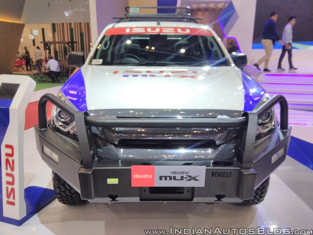 Xe++ - Isuzu mang bộ đôi 'hàng khủng' MU-X tới Indonesia (Hình 6).