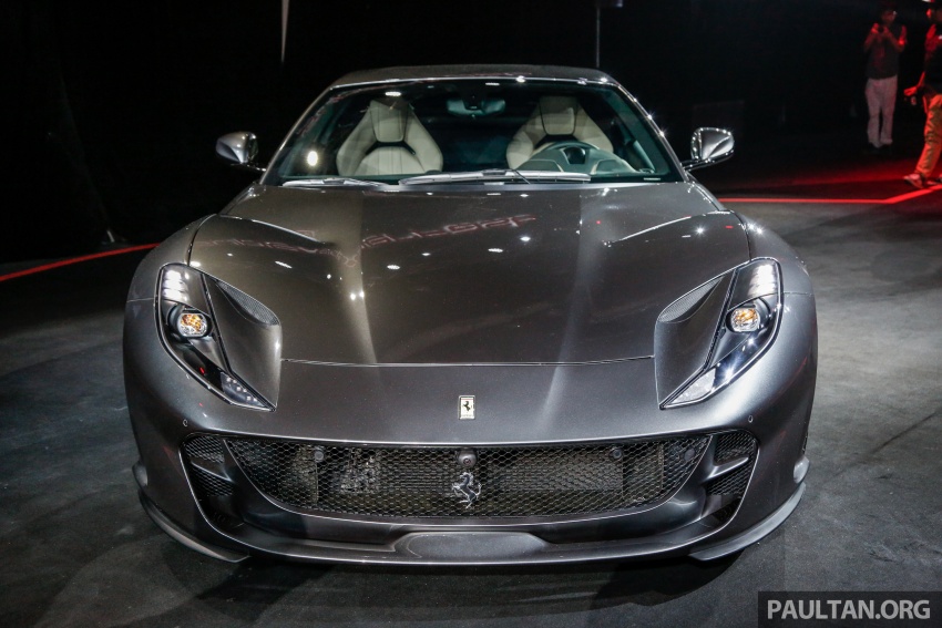 Xe++ - “Siêu ngựa” Ferrari 812 Superfast tới Malaysia, giá hơn 8 tỷ đồng  (Hình 6).