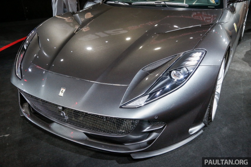 Xe++ - “Siêu ngựa” Ferrari 812 Superfast tới Malaysia, giá hơn 8 tỷ đồng  (Hình 5).