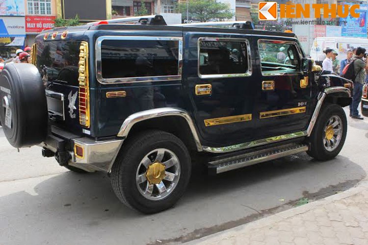 Xe++ - Xe Rolls-Royce và Hummer tiền tỷ, “dát vàng” tại Hà Nội (Hình 10).