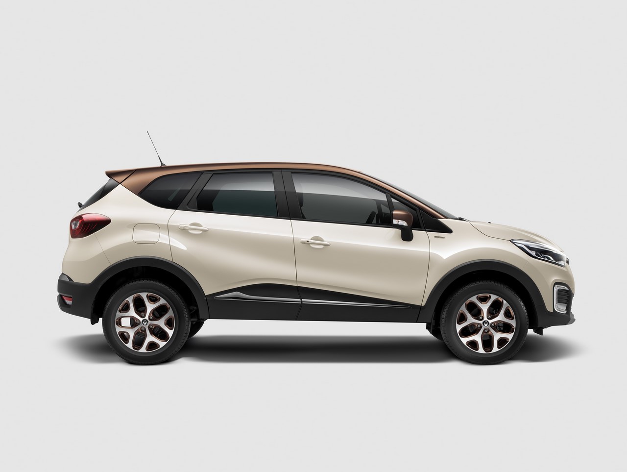 Xe++ - Renault Captur Extreme tại thị trường Nga có gì mới? (Hình 3).