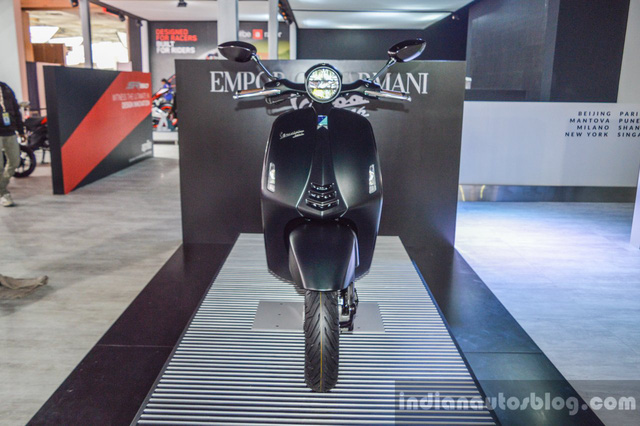 Xe++ - Piaggio Ấn Độ ngừng bán Vespa 946 Emporio Armani (Hình 3).