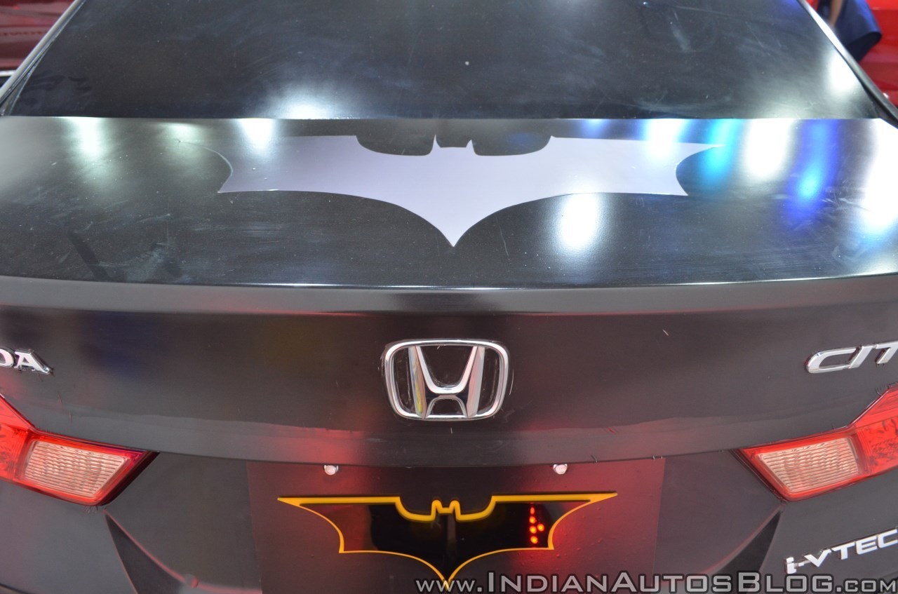 Xe++ - Honda City 2017 độ lạ lẫm với phong cách người dơi Batman  (Hình 7).