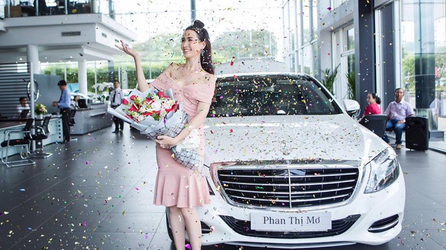 Xe++ - Top 5 HHVN 2012 Phan Thị Mơ tậu 'xế sang' Mercedes-Benz S400 tiền tỷ