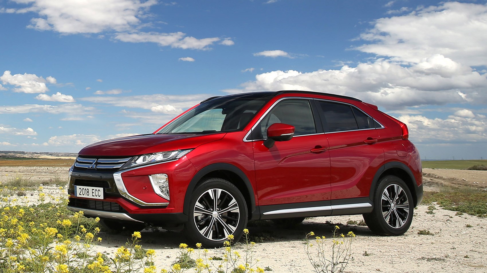 Xe++ - Mitsubishi Eclipse Cross giá từ 656 triệu đồng, tuyên chiến với Toyota CH-R  (Hình 7).