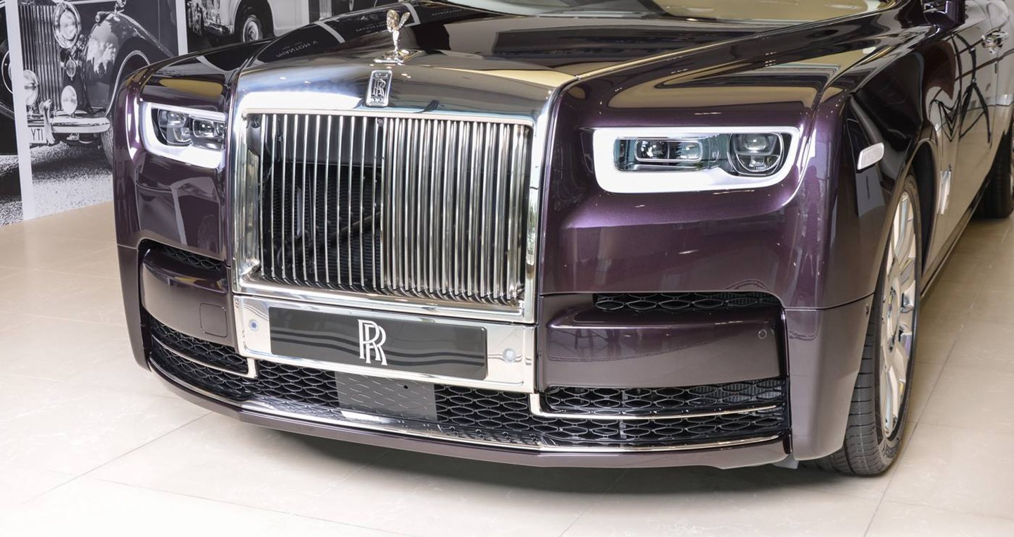 Xe++ - Cận cảnh chi tiết sedan siêu sang Rolls-Royce Phantom VIII tại Dubai (Hình 5).