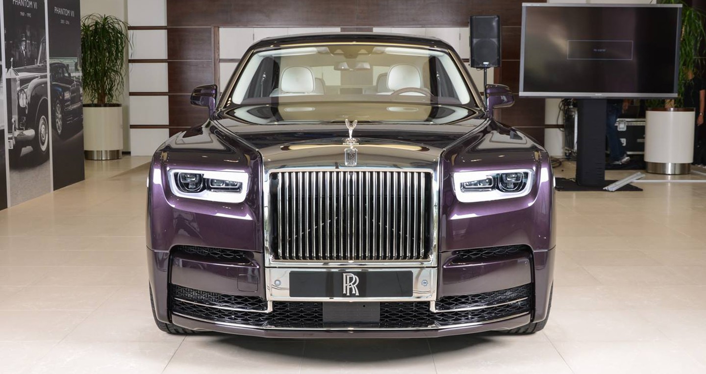 Xe++ - Cận cảnh chi tiết sedan siêu sang Rolls-Royce Phantom VIII tại Dubai (Hình 4).