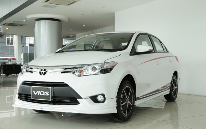 Xe++ - Bảng giá ô tô Toyota tháng 10/2017: Vios và Innova tiếp tục được giảm giá