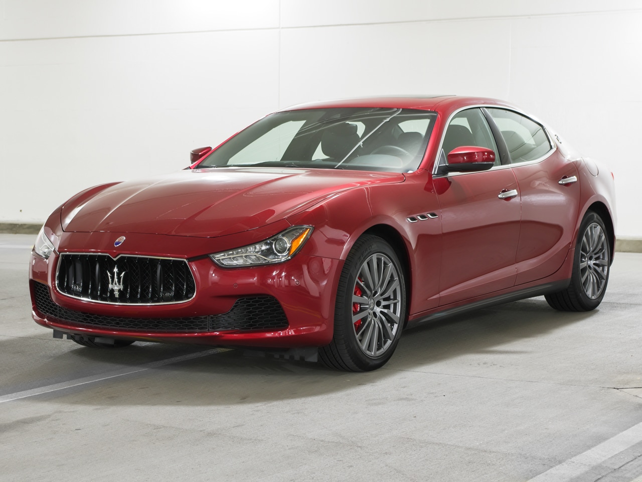 Xe++ - Maserati Ghibli S Q4 2017 của Hà Hồ mới “tậu” sang trọng đến mức nào? (Hình 8).