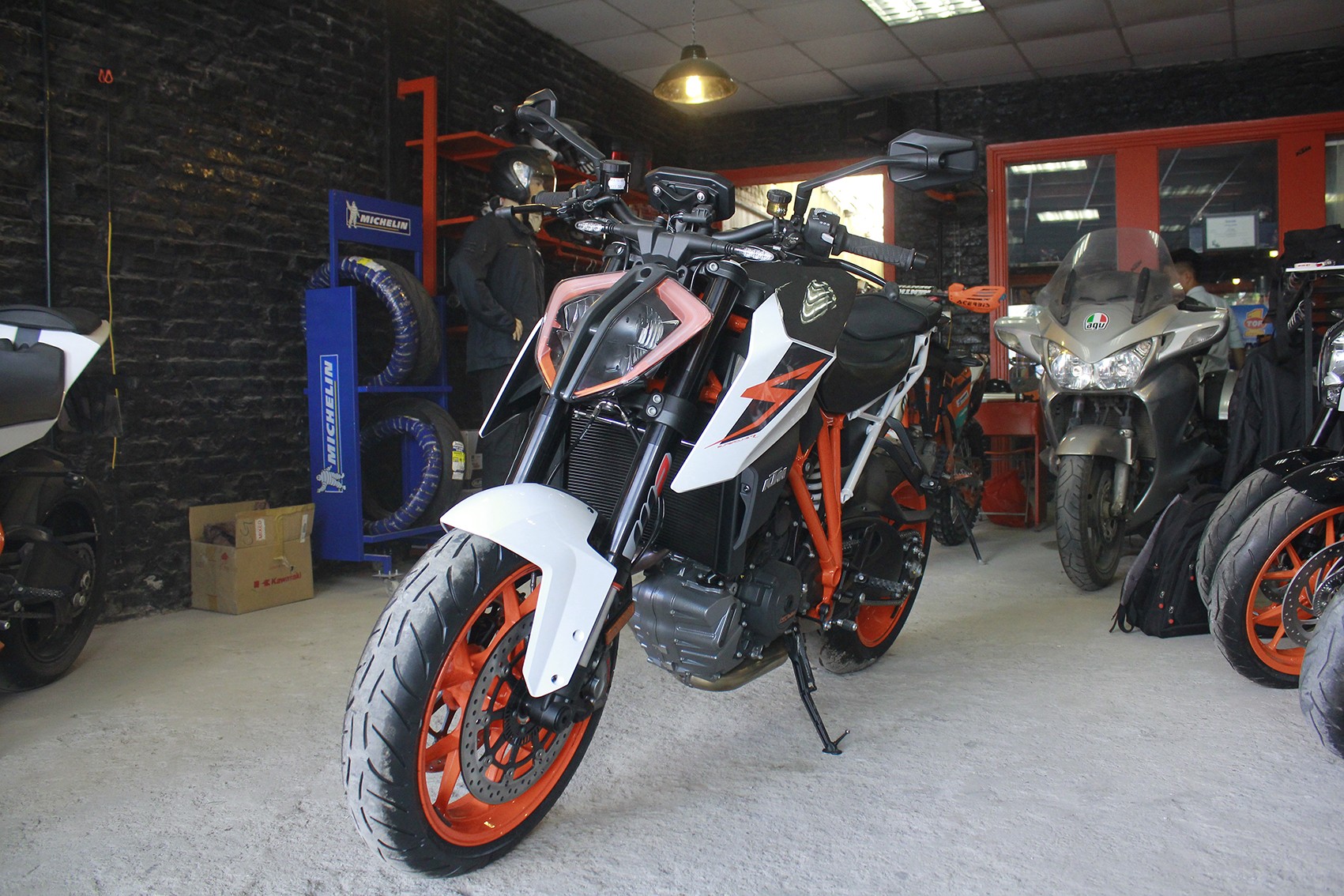 Xe++ - KTM 1290 Super Duke R 2017 có xứng với giá tiền 638 triệu đồng? (Hình 3).