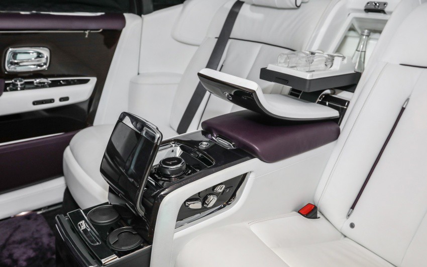 Xe++ - Chiếc xe siêu sang Rolls-Royce Phantom 2018 'đặt chân' tới Malaysia (Hình 12).