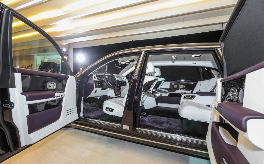 Xe++ - Chiếc xe siêu sang Rolls-Royce Phantom 2018 'đặt chân' tới Malaysia (Hình 9).